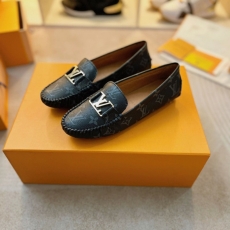 LV flat shoes